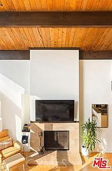 2nd image of 31 Spinnaker St APT 15