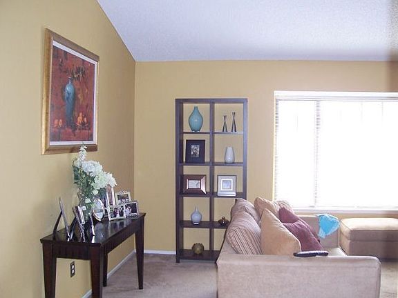 Vaulted ceilings too