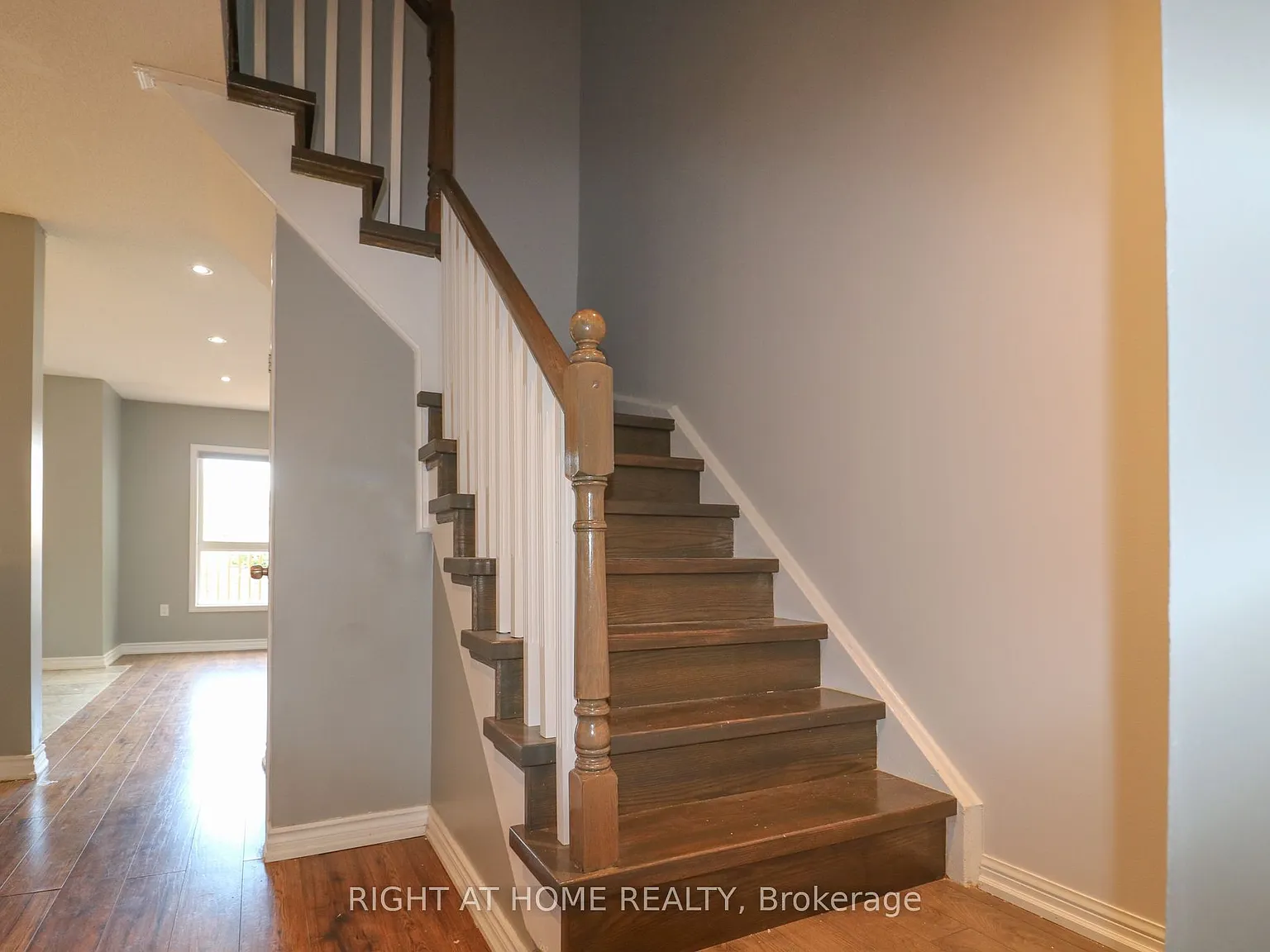 3 bed, $3,200 — Photo 2