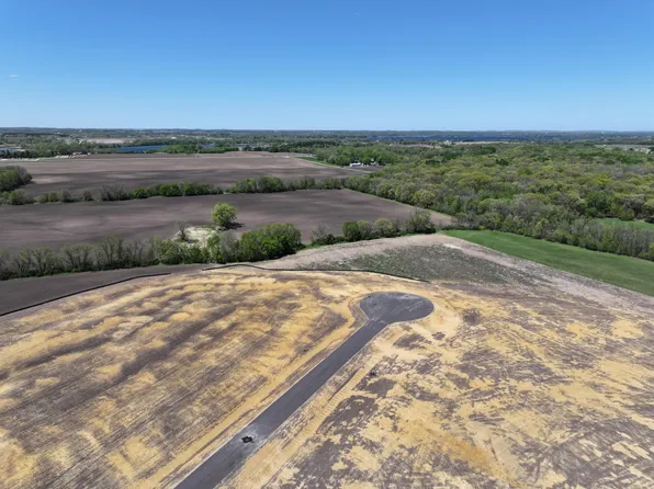 3 Chainview Ct NW, Alexandria, MN 56308