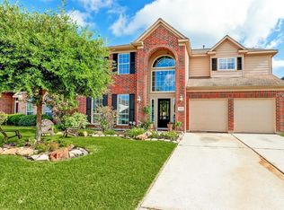 9911 Up Country Ln, Conroe, TX 77385
