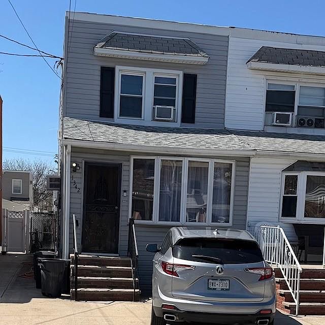 1st image of 1342 E 56th St