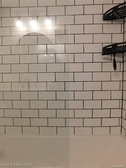 203 S Wilson Ave, photo 23