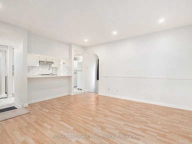 1204 Shillington Ave #15 — Photo 8