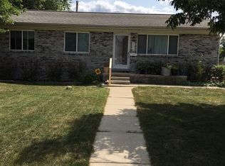 8410 Toepfer Rd, Warren, MI 48089