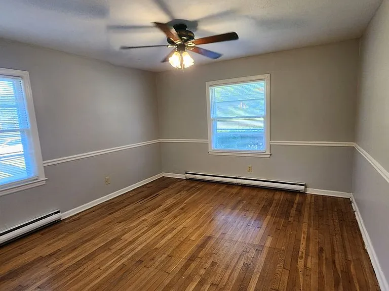 1213 McRee Dr — Photo 5
