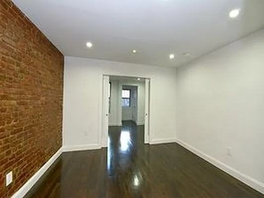 Rented by Cooper & Cooper Real Estate | media 14