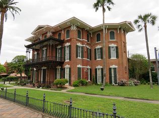 2328 Broadway St, Galveston, TX 77550