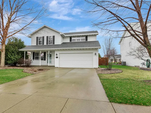 143 Olde School Rd, Neenah, WI 54956