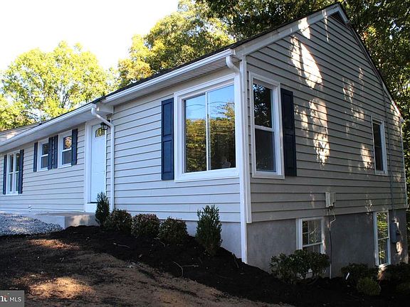 2nd image of 3005 Marshall Dr