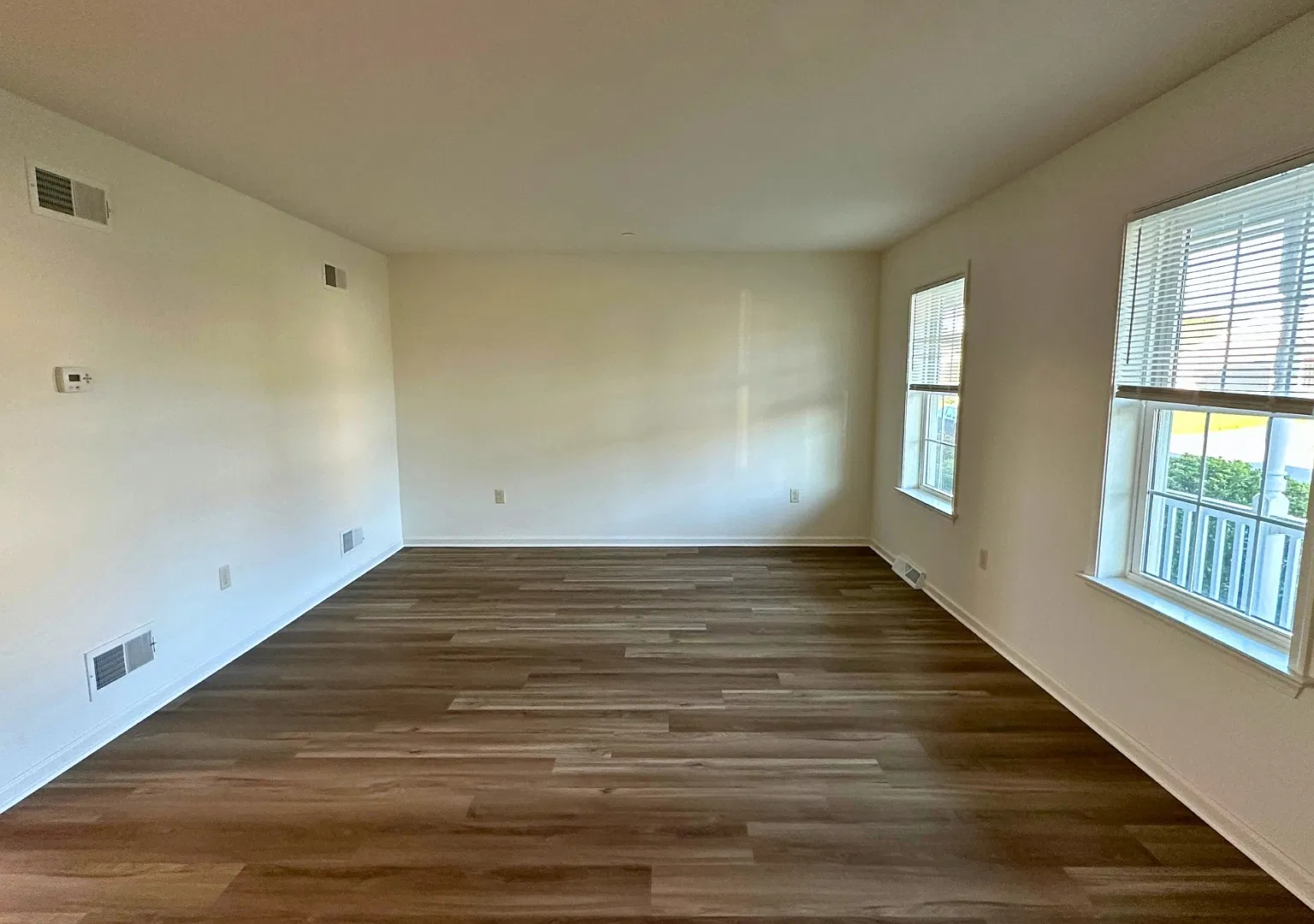 3 bed, 1.5 bath, 1440 sqft, $1,695 — Photo 4