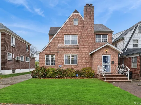 2934 161st Street, Flushing, NY 11358