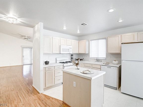 4th image of 5920 Taj Mahal Dr