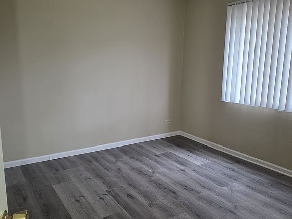 2nd image of 2000 Bayside Dr Unit 105