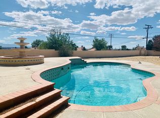 19375 Oshkosh Rd, Apple Valley, CA 92307