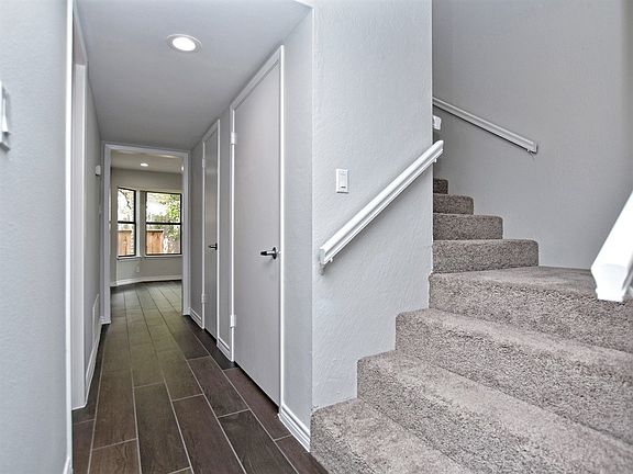 4th image of 9408 Mystic Oaks Trl