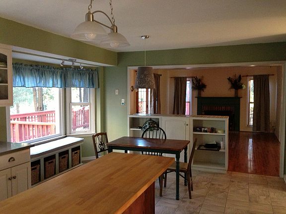 Eat in Kitchen