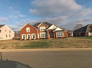 1668 Stokley Ln, Old Hickory, TN 37138