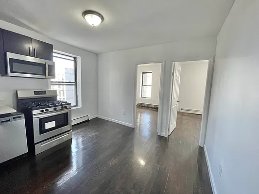 Rented by New Amsterdam Realty Group | media 2