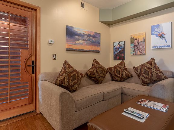 5th image of 170 N Millward St #205