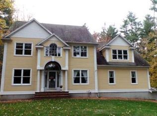 15 Blackberry Hill Rd, Wrentham, MA 02093