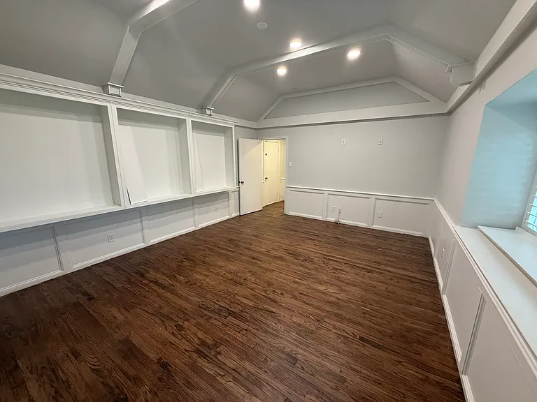 6911 Gateridge Dr — Photo 14