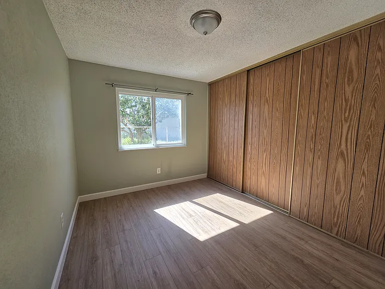 4295 Peg Ct — Photo 14