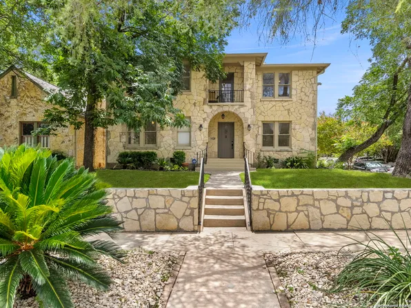 300 E Lullwood, San Antonio, TX 78212