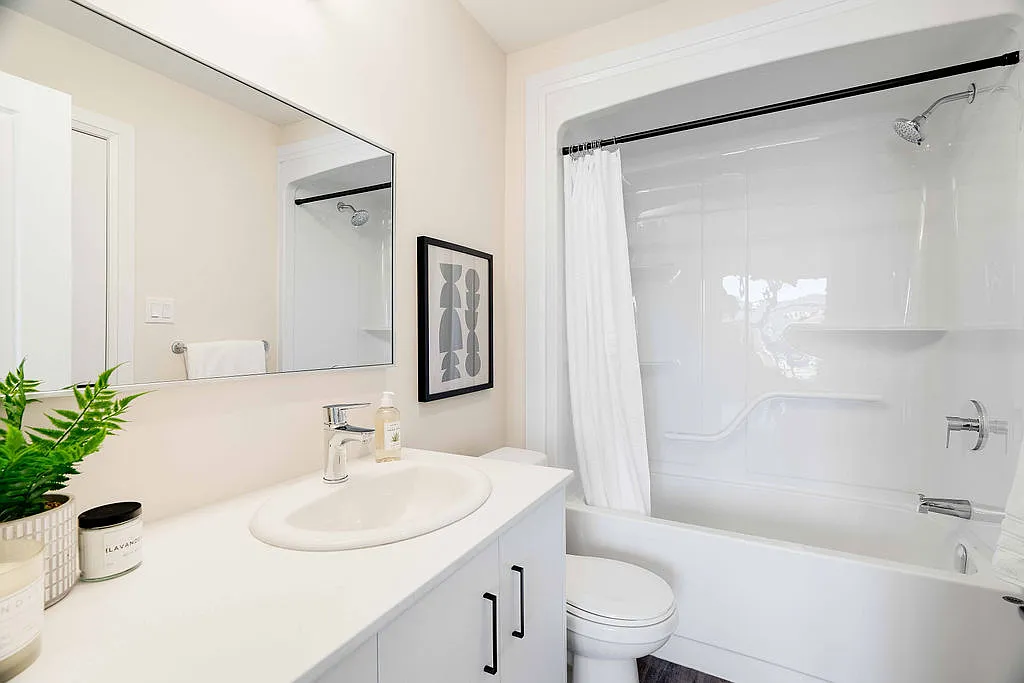 865 Kleinburg Drive London — Photo 1