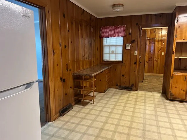 2 bed, 2205 sqft, $1,200 — Photo 3