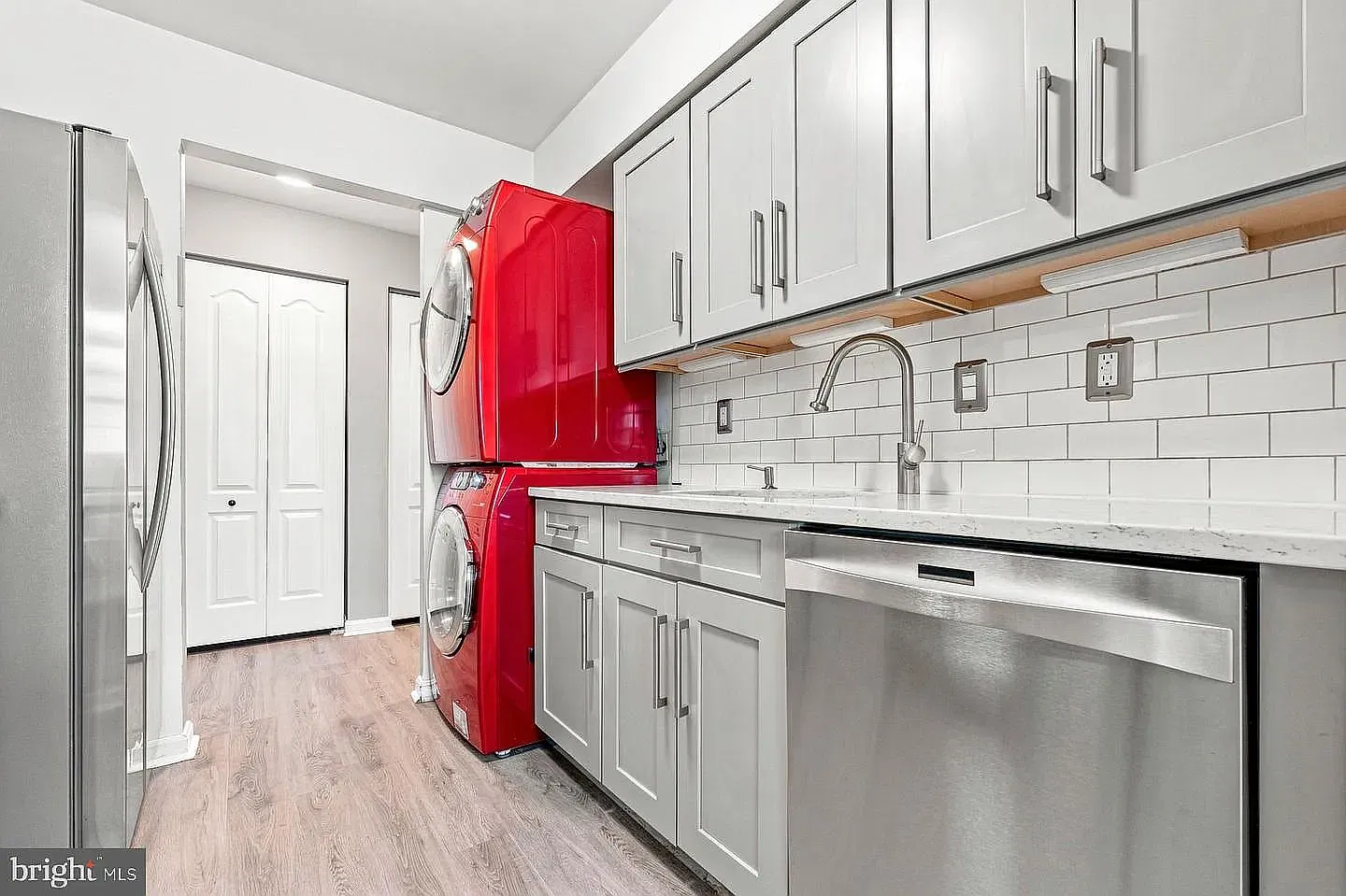 3 bed, 1090 sqft, $2,300 — Photo 1