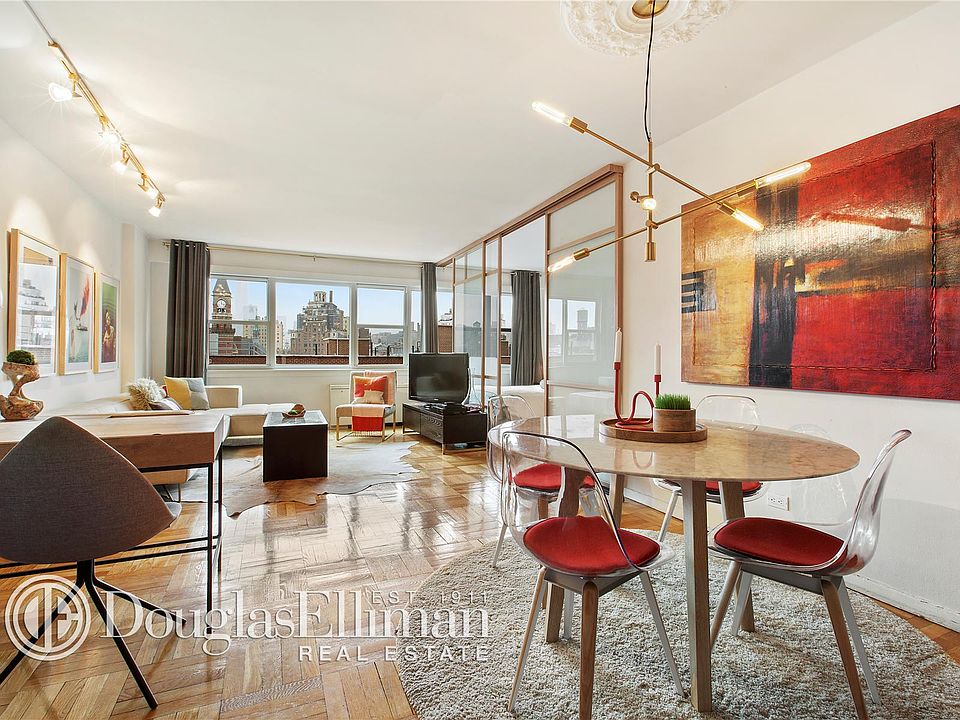 1st image of 101 W 12th St APT 8T