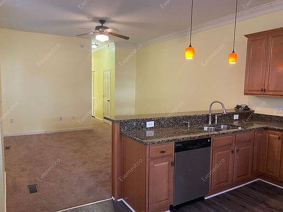 4th image of 2304 M St #A