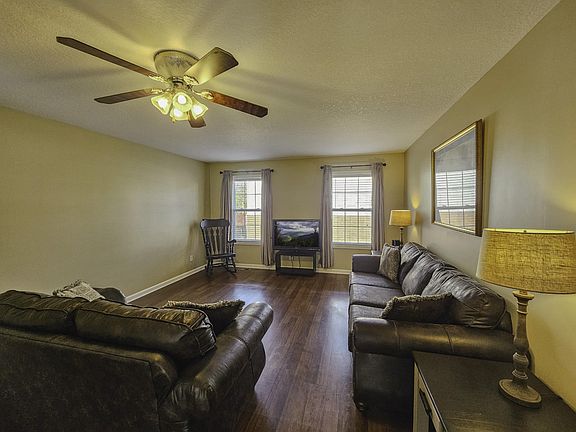 4th image of 108 Olivia Ln #3