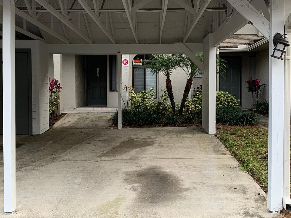 1st image of 162 Crown Point Cir #162