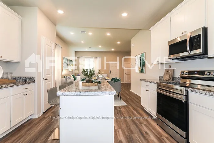 1002 Shawnee Dr — Photo 2
