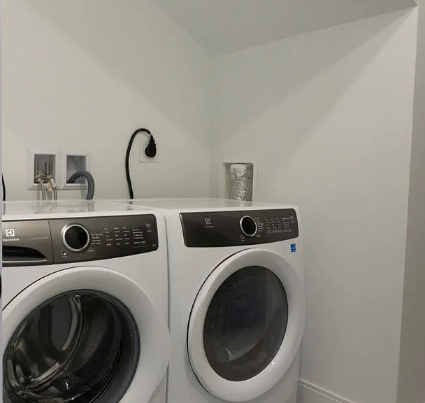 79 Linden St #6 — Photo 9