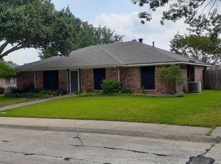 1913 Big Sky Dr, Lewisville, TX 75077