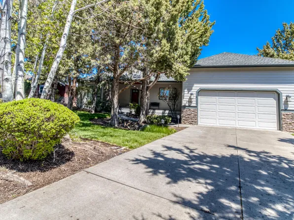 2952 NW Fairway Heights Dr, Bend, OR 97703