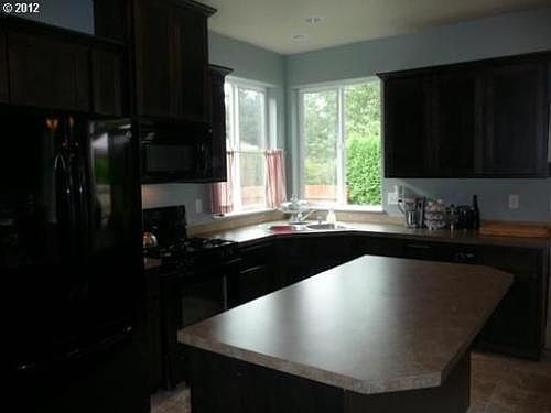 2nd image of 5310 NE 76th St