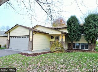 6545 21st St N, Oakdale, MN 55128