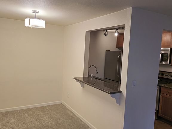 4th image of 501 141st Ave SE APT 32