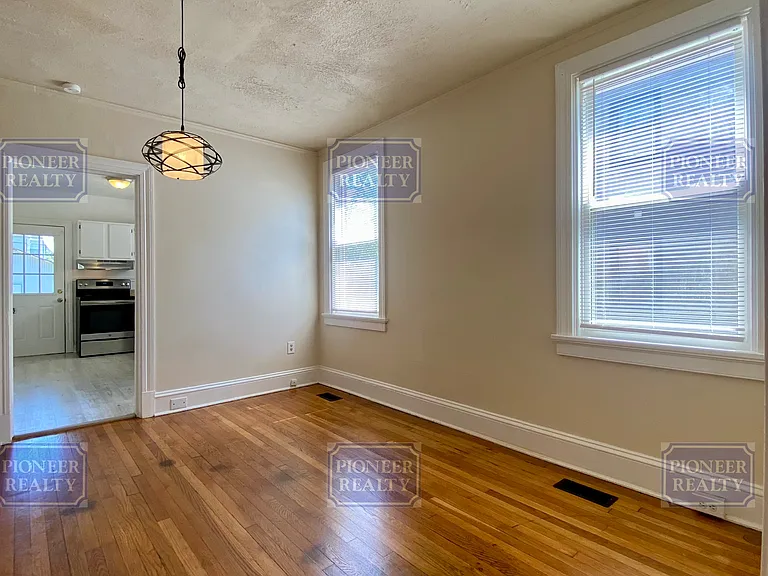 3211 Garland Ave #B — Photo 9