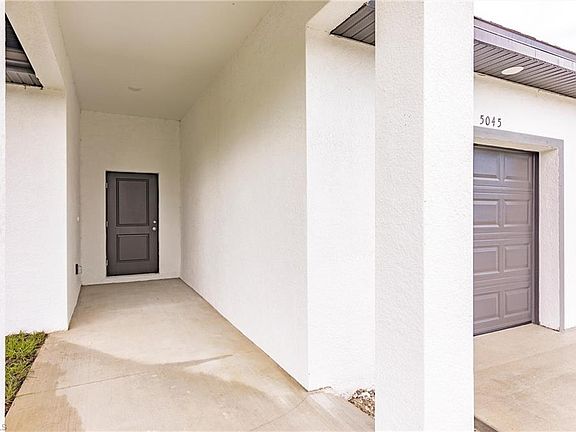 4th image of 5036-5038 Jones DR
