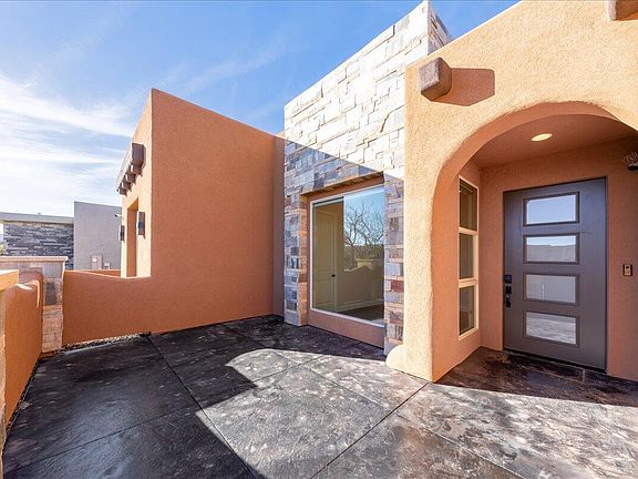 5th image of 3208 S Sand Stone Dr