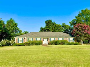 2209 Finley Dr, Florence, AL 35630