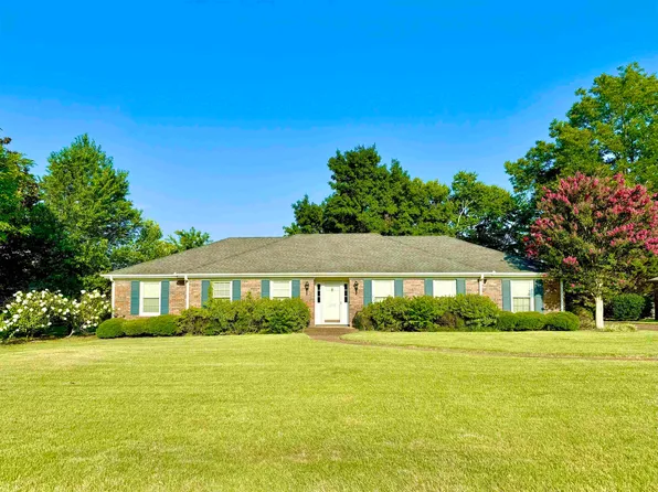 2209 Finley Dr, Florence, AL 35630