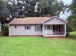 414 Sherwood Rd, Jacksonville, NC 28540