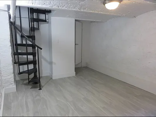 Rented by Bond New York | media 58