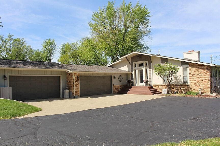 2nd image of 2025 Chickasaw Dr